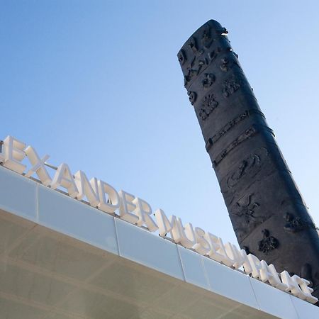 Hotel Alexander Museum Palace เปซาโร ภายนอก รูปภาพ